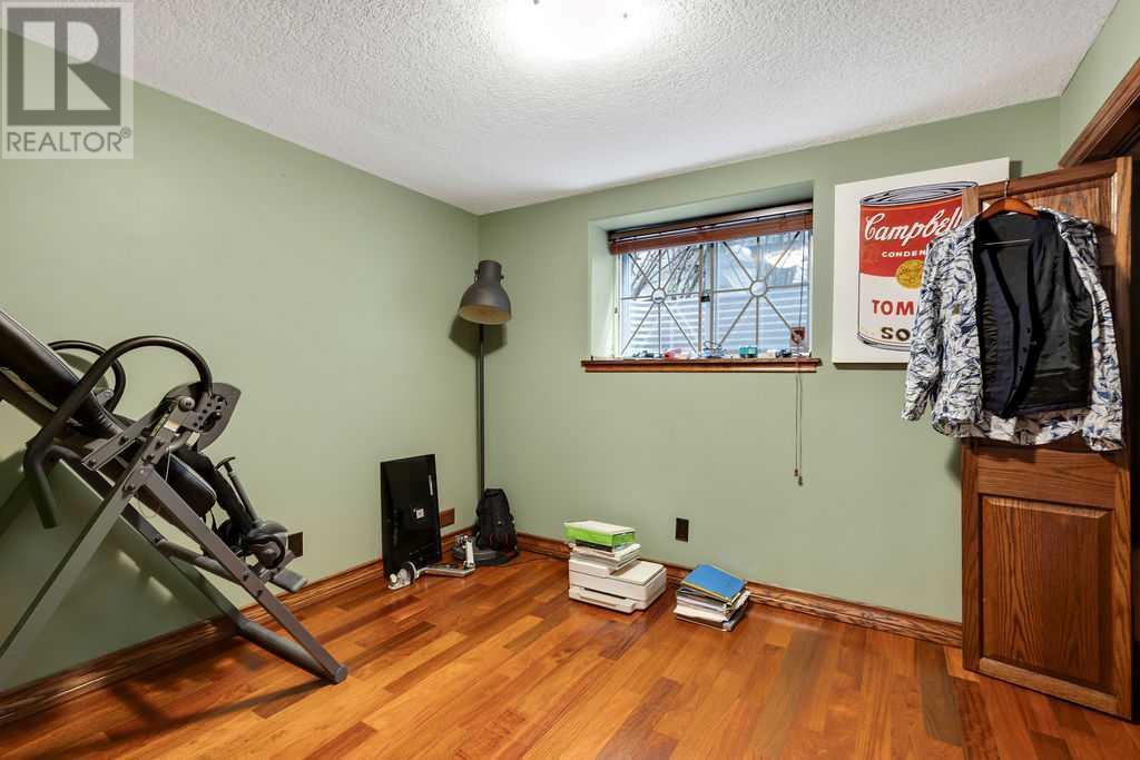 Single Family House Bungalow for Sale in  Grant Crescent SW Glenbrook Calgary 