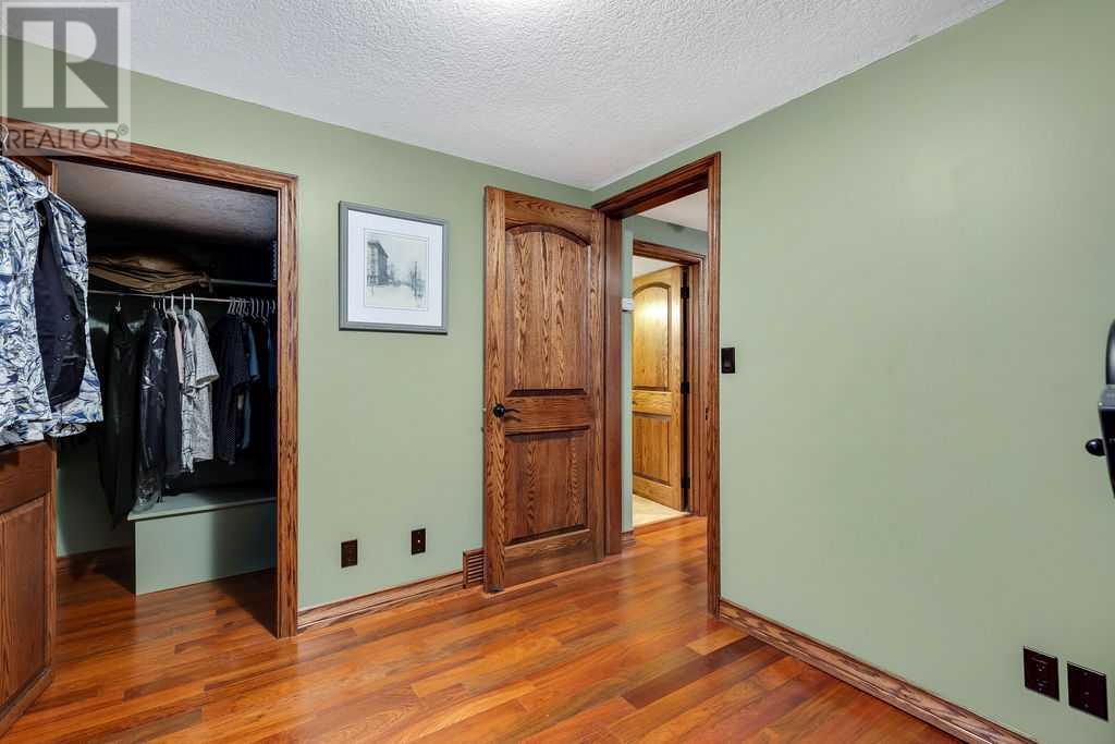 Single Family House Bungalow for Sale in  Grant Crescent SW Glenbrook Calgary 