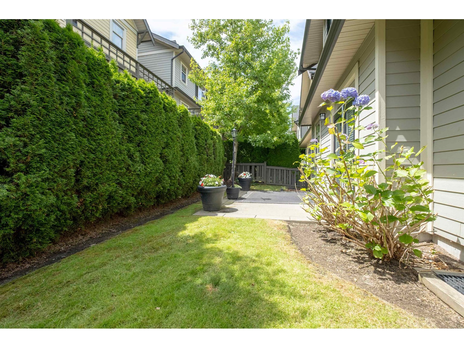 Photo 38 of 23 15885 26 Avenue, Surrey BC