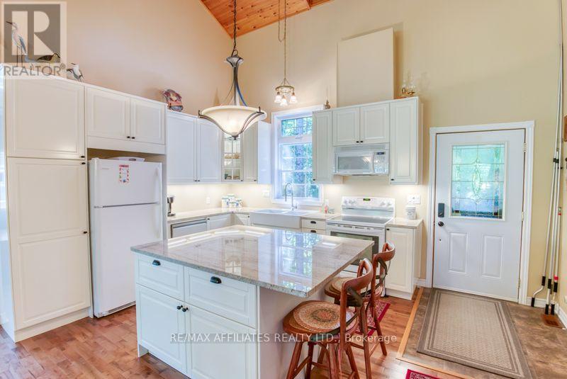 Photo 34 of 200 Walnut Point Road, Rideau Lakes ON