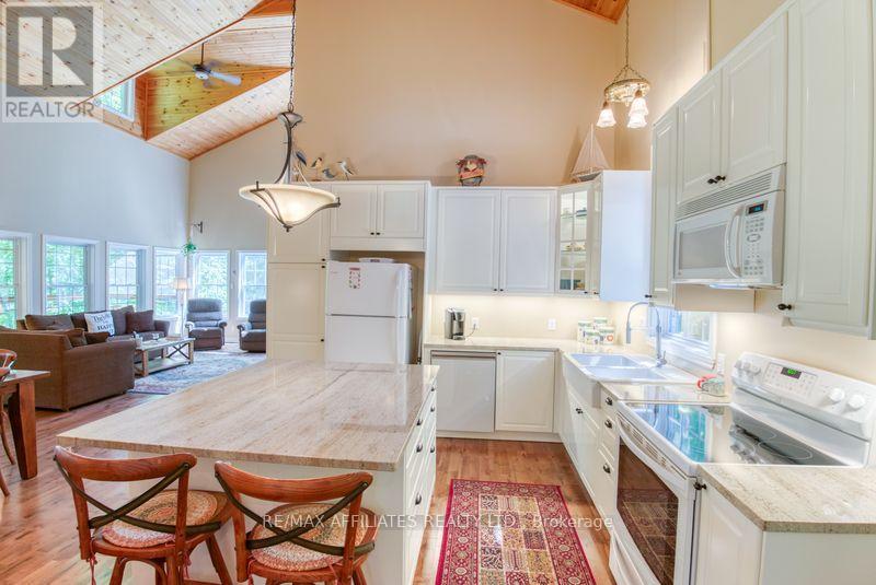 Photo 32 of 200 Walnut Point Road, Rideau Lakes ON