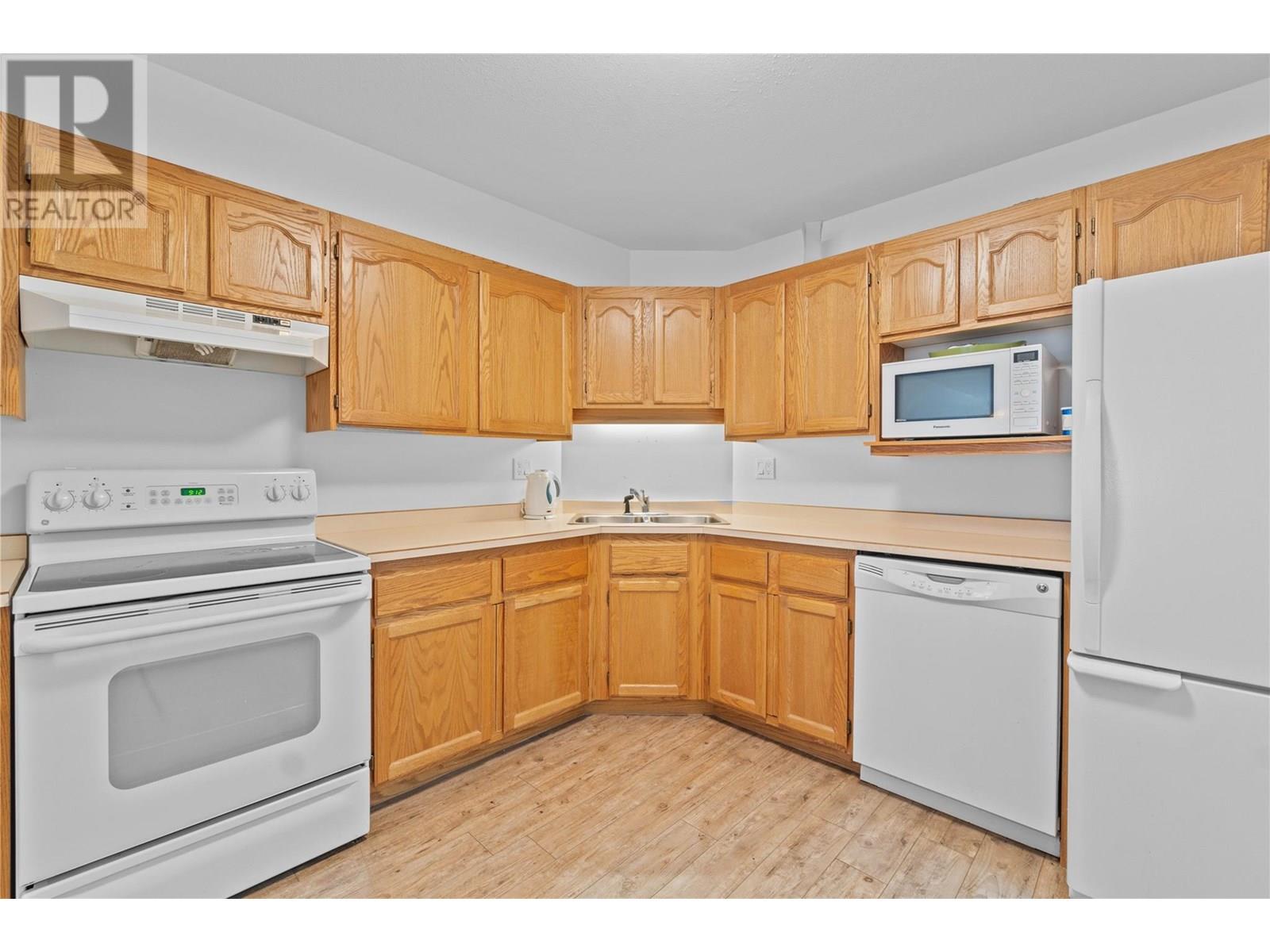 Photo 49 of 250 5 Street Se Unit 313, Salmon Arm BC