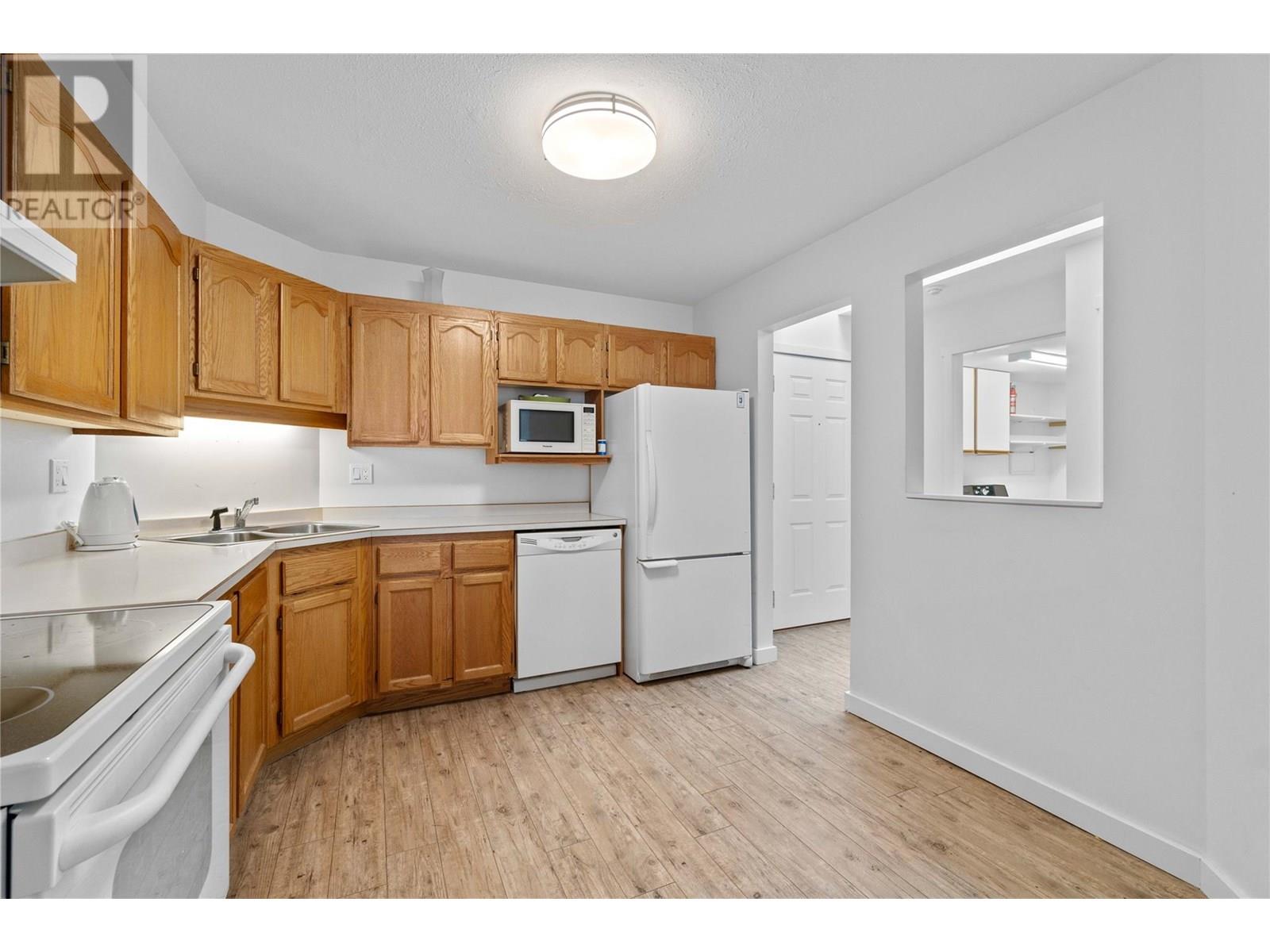 Photo 21 of 250 5 Street Se Unit 313, Salmon Arm BC