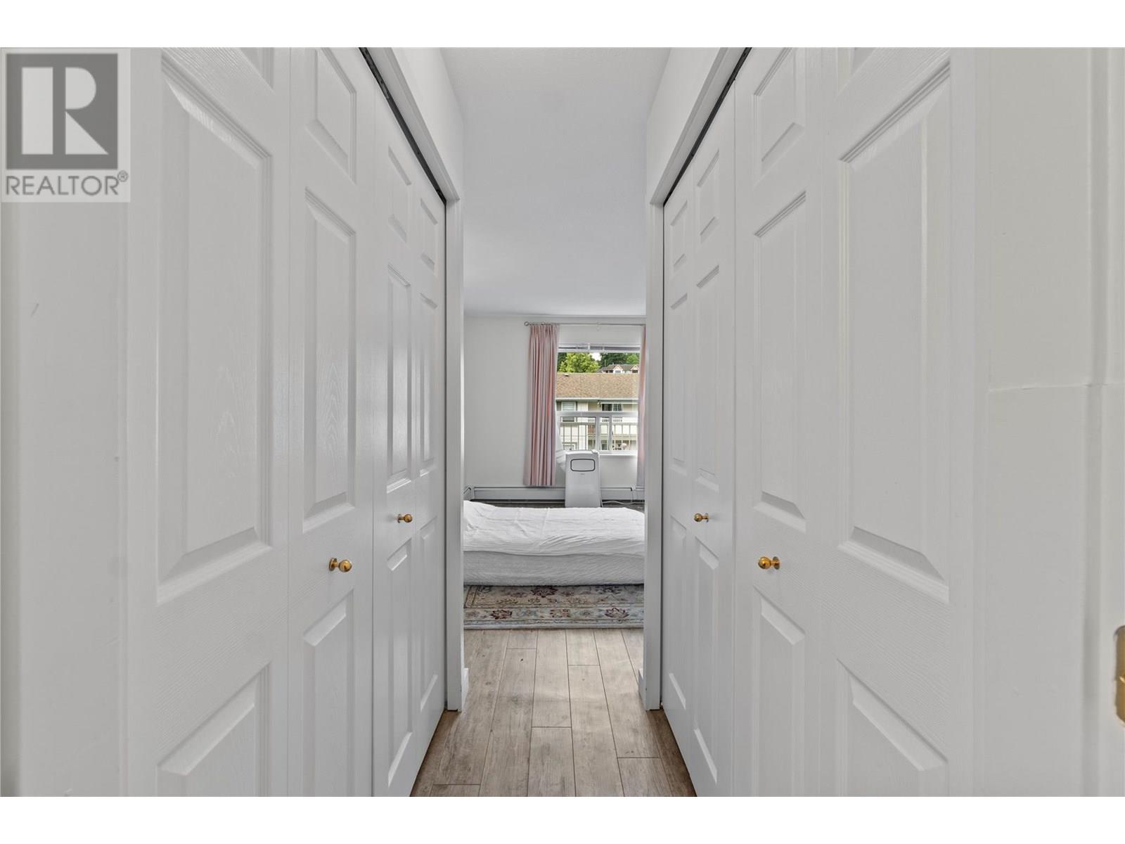 #313 250 5 Street SE - 22