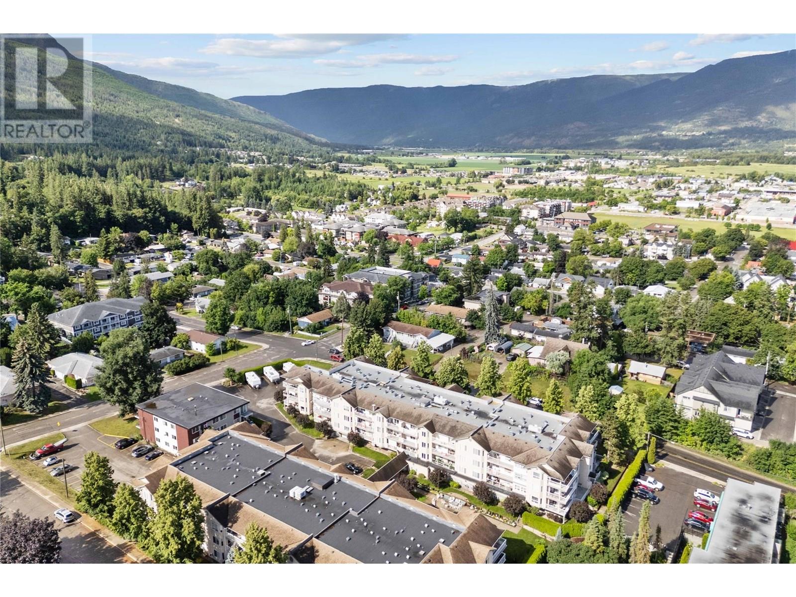 Photo 7 of 250 5 Street Se Unit 313, Salmon Arm BC
