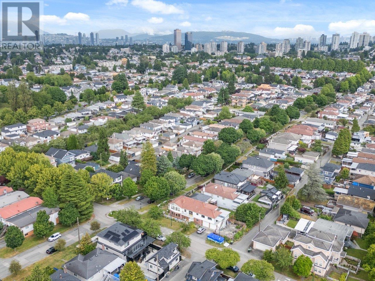 Photo 6 of 5820 Earles Street, Vancouver BC