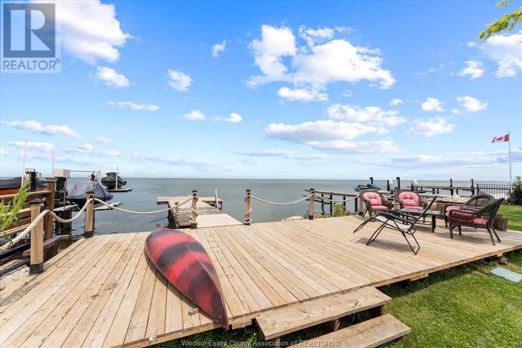 Photo 28 of 591 Ross Beach Road, Lakeshore ON