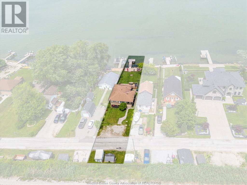 Photo 10 of 591 Ross Beach Road, Lakeshore ON