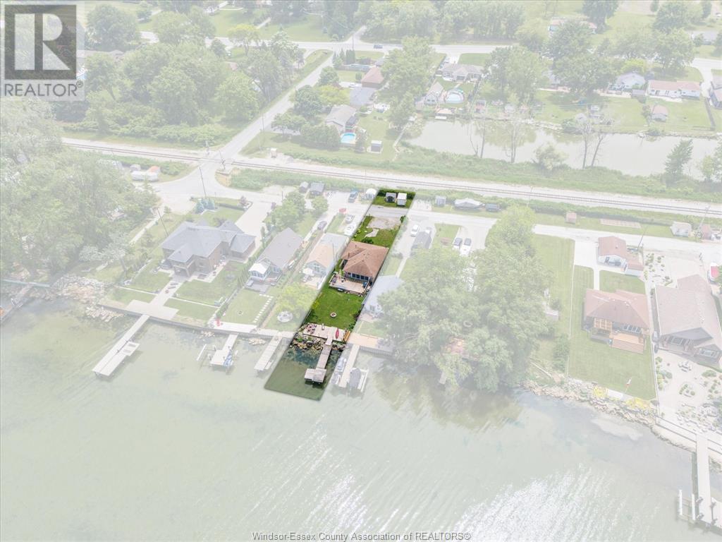 Photo 39 of 591 Ross Beach Road, Lakeshore ON