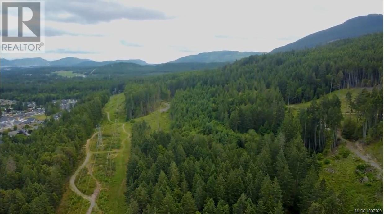 446 Thetis Dr, Ladysmith