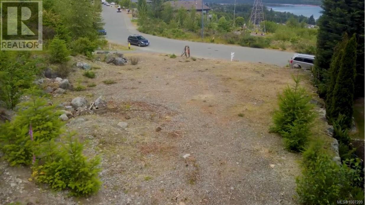 446 Thetis Dr, Ladysmith