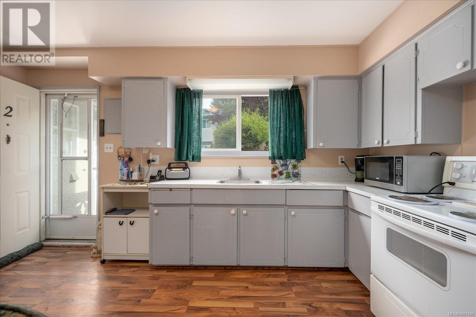 Photo 18 of 2 1656 Meredith Rd, Nanaimo BC
