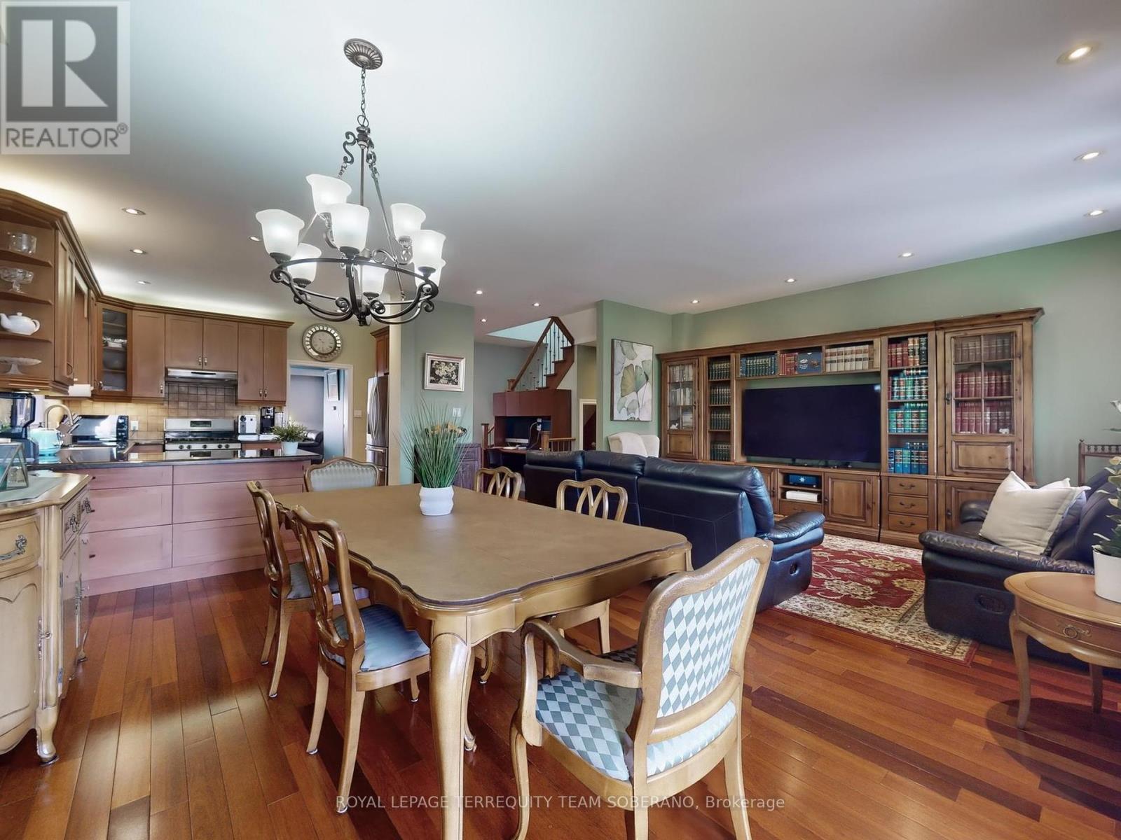 Photo 16 of 88 Montana Avenue, Toronto ON