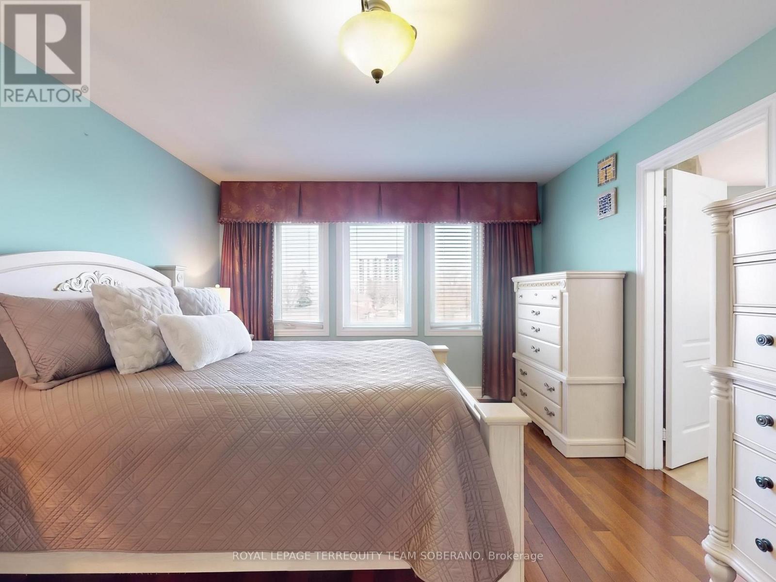 Photo 23 of 88 Montana Avenue, Toronto ON