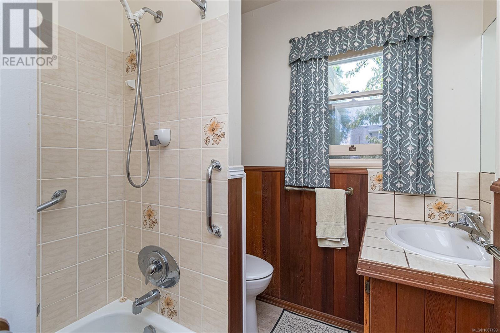  9674 Third Street, Sidney