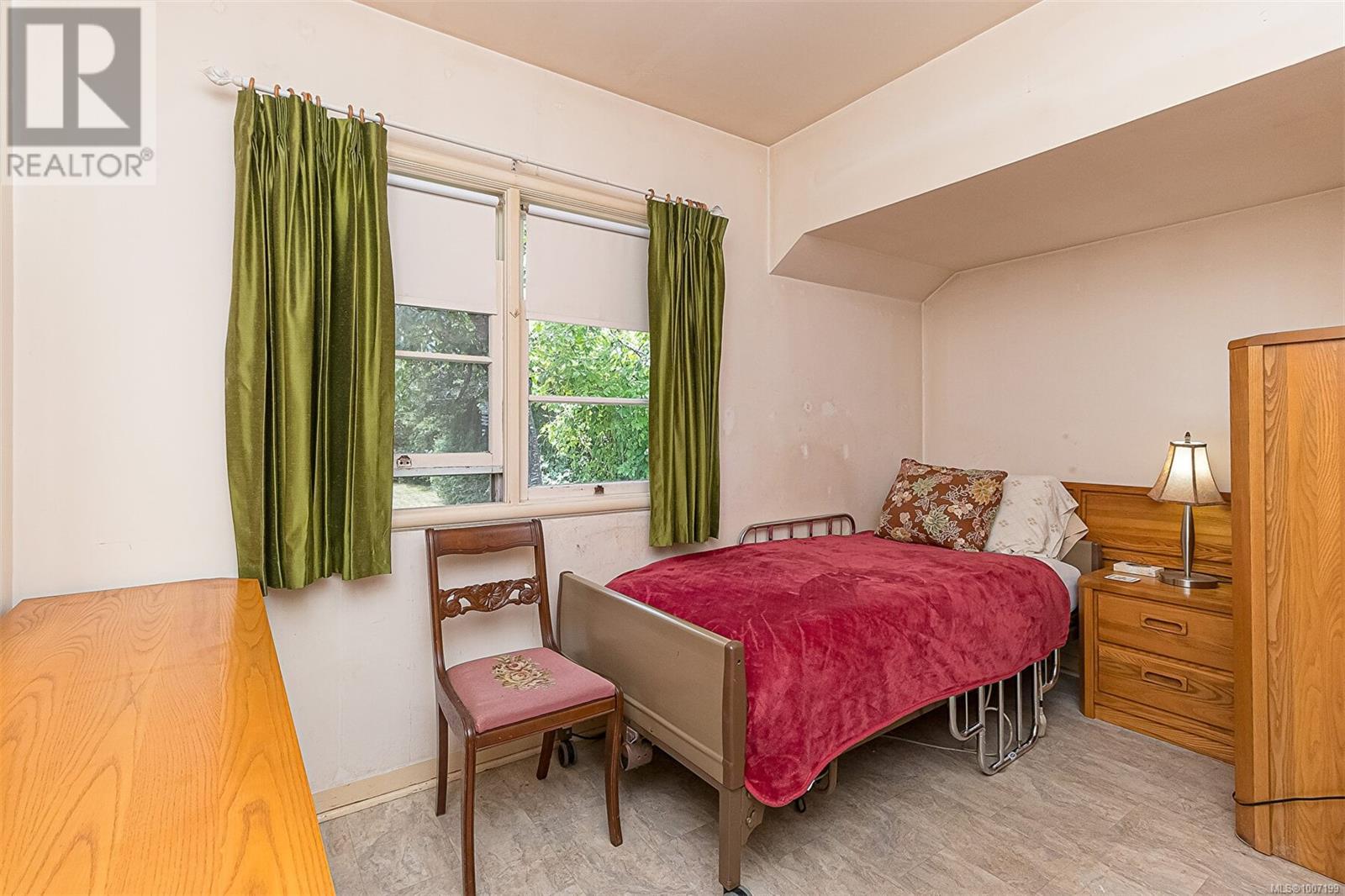  9674 Third Street, Sidney