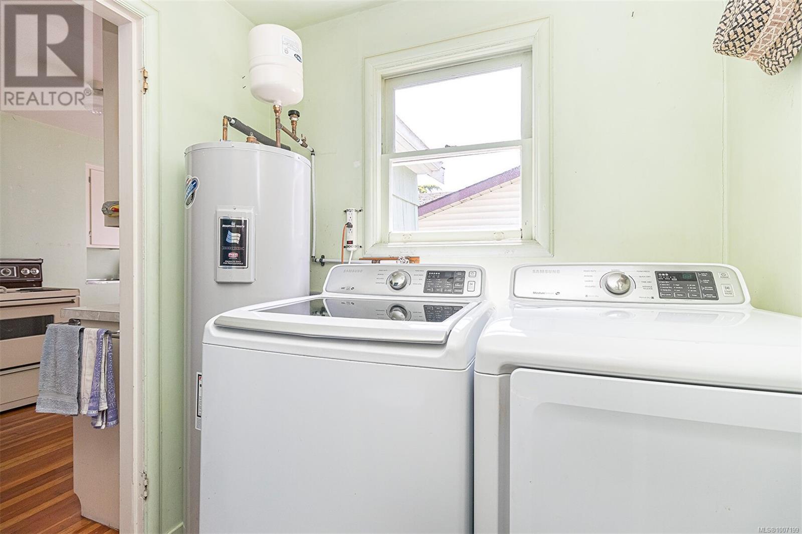  9674 Third Street, Sidney