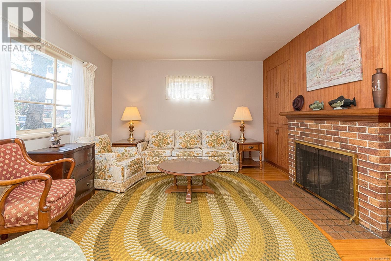  9674 Third Street, Sidney