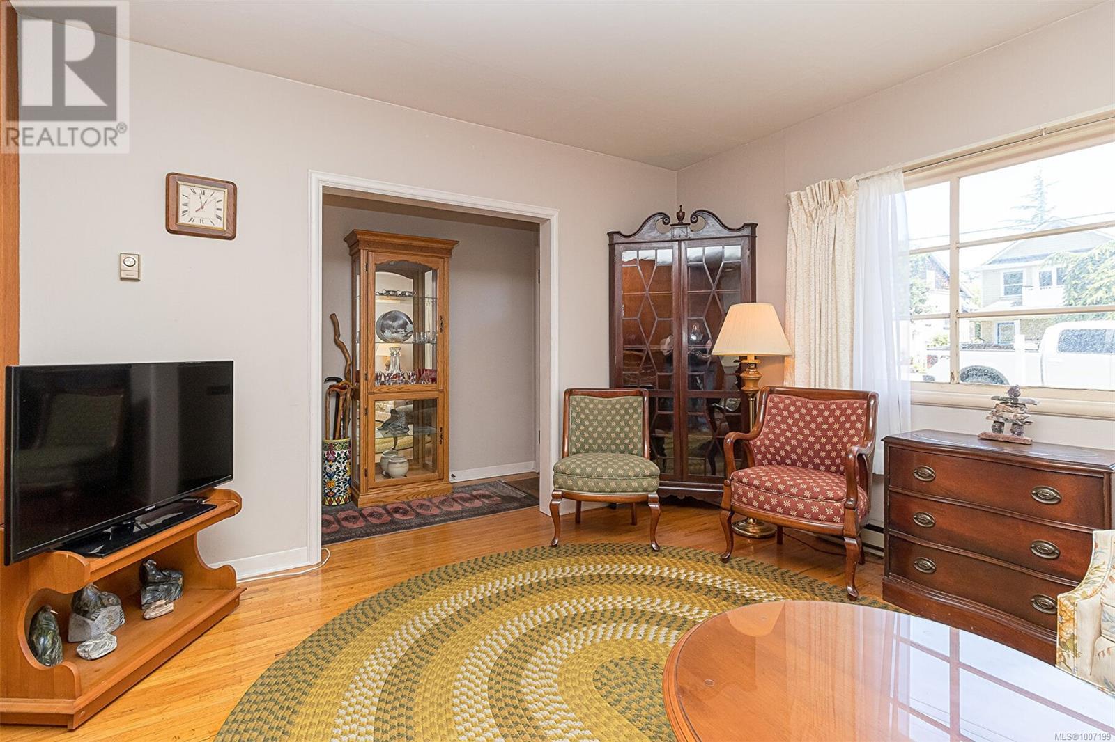  9674 Third Street, Sidney