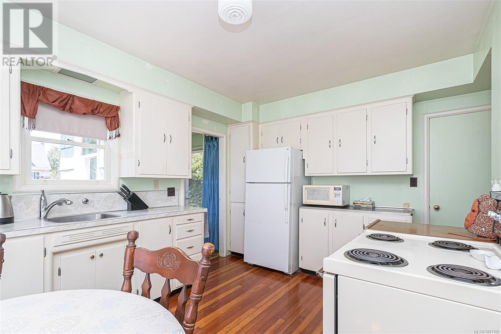  9674 Third Street, Sidney