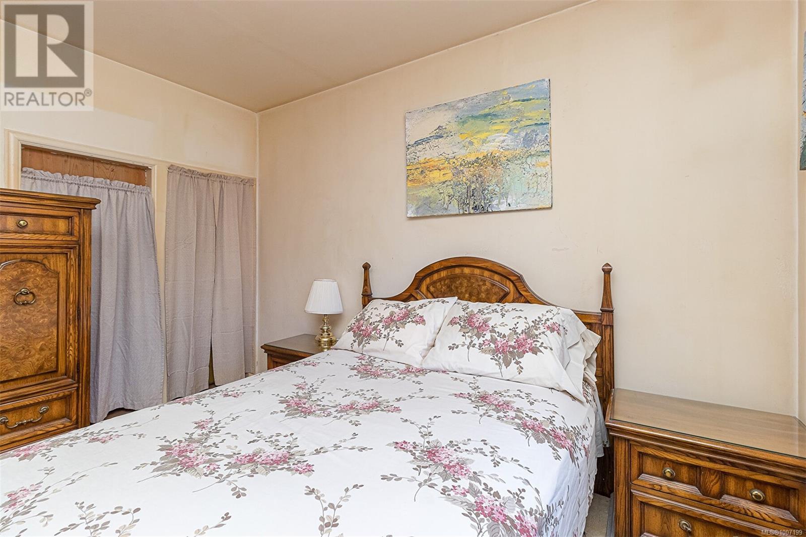  9674 Third Street, Sidney