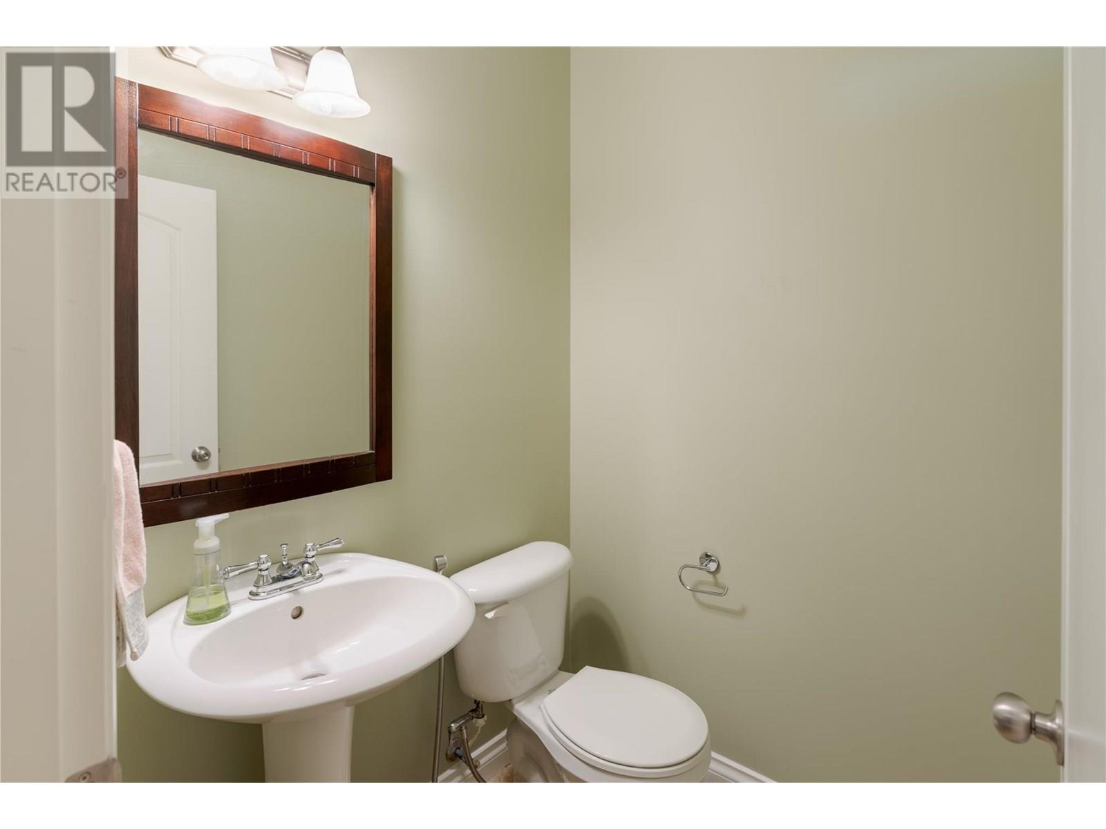 Photo 30 of 371 Mccarren Avenue, Kelowna BC