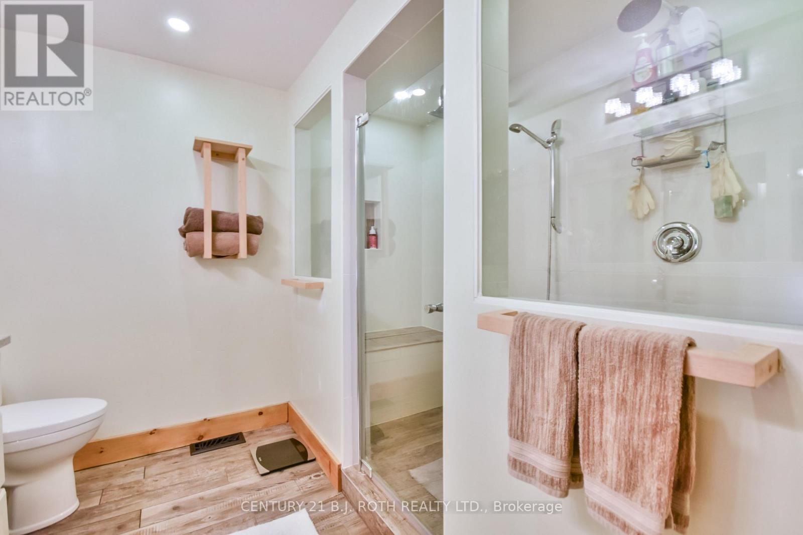 Photo 8 of 8726 9th Line, Essa ON