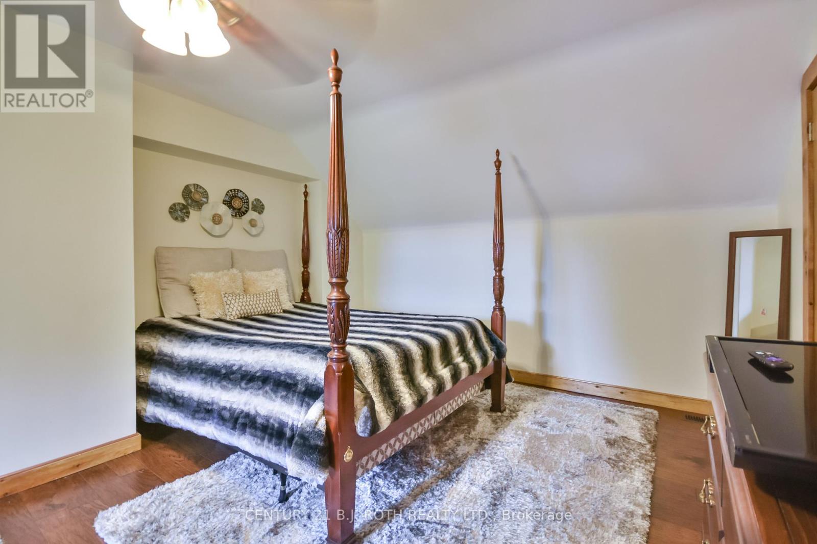 Photo 44 of 8726 9th Line, Essa ON