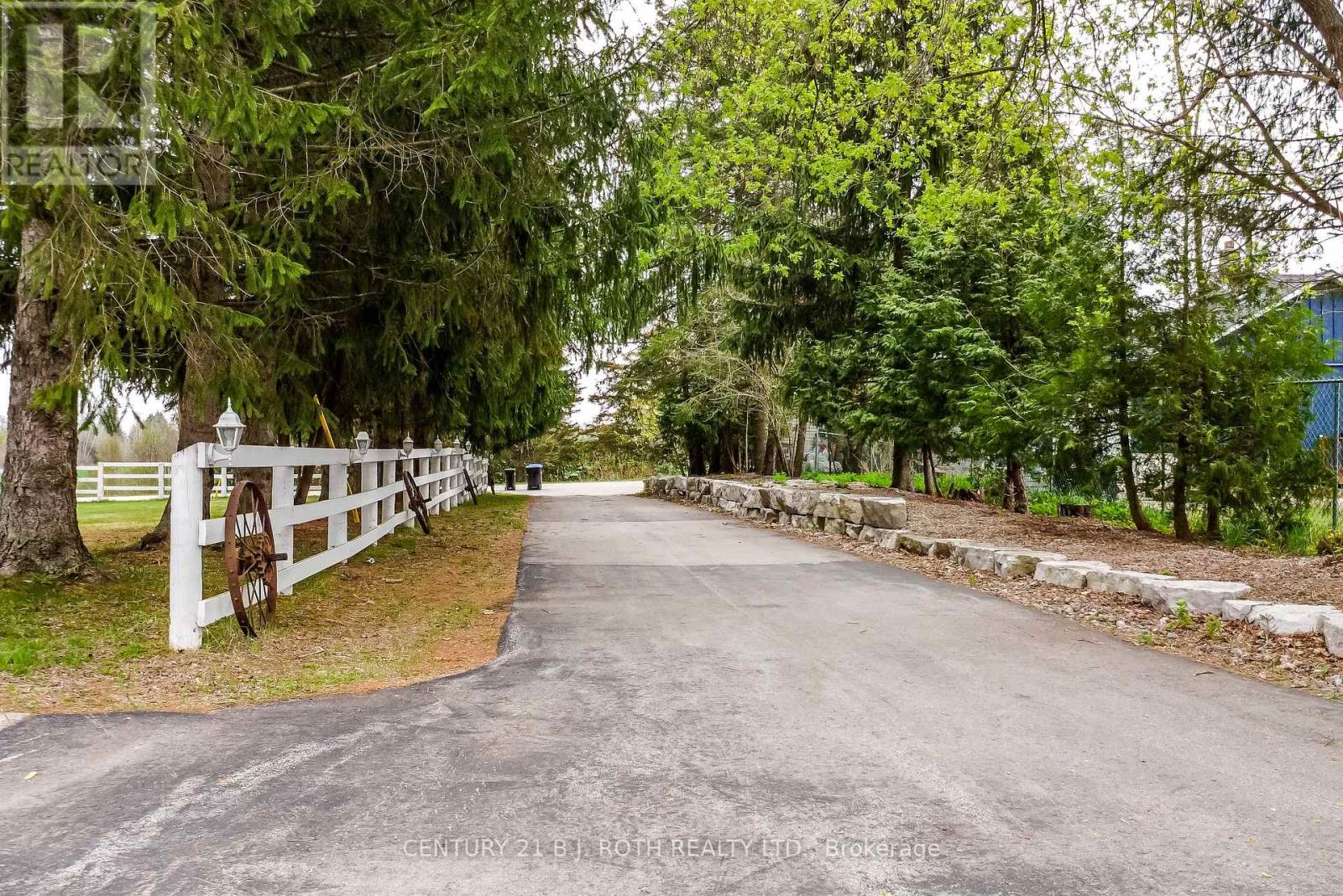 Photo 20 of 8726 9th Line, Essa ON