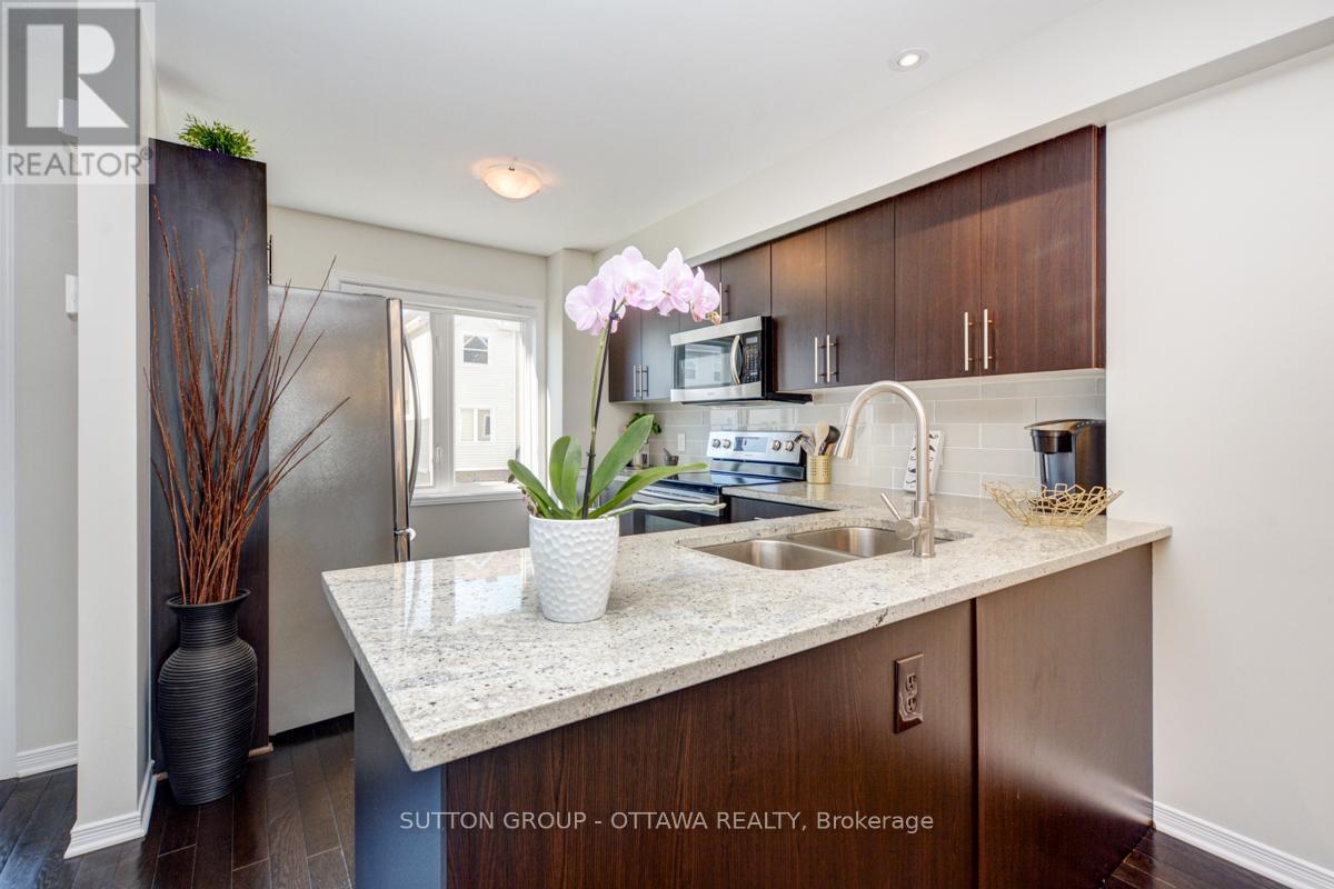 Photo 6 of 408 Sadar Private, Ottawa ON