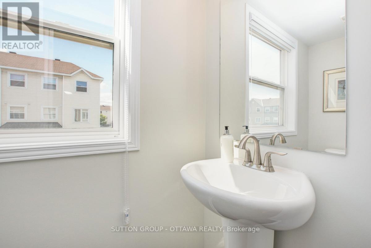 Photo 27 of 408 Sadar Private, Ottawa ON
