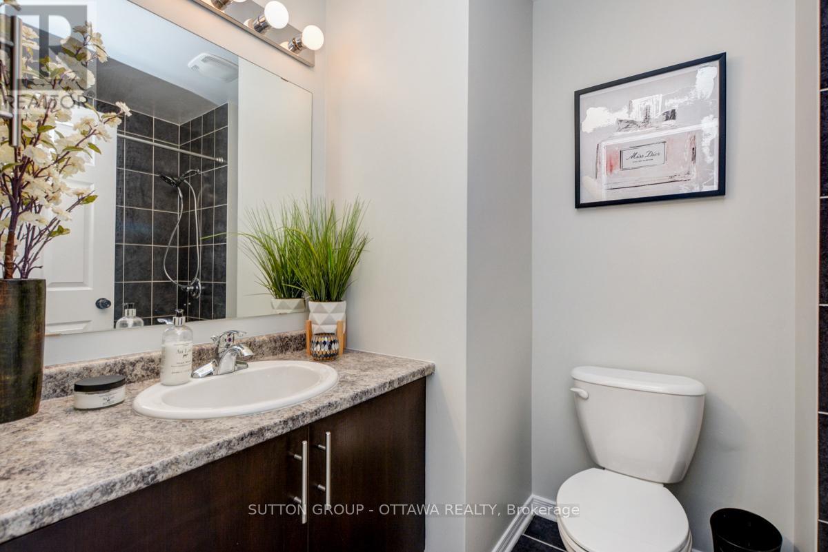 Photo 1 of 408 Sadar Private, Ottawa ON