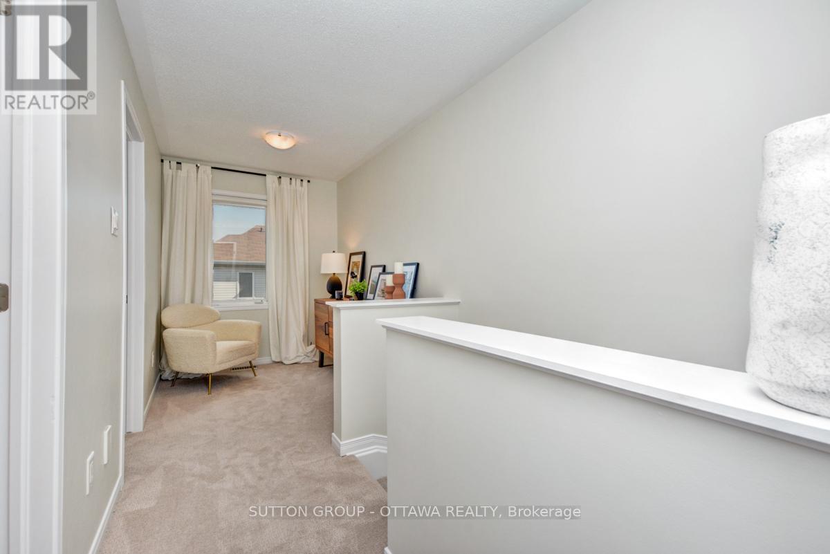 Photo 39 of 408 Sadar Private, Ottawa ON
