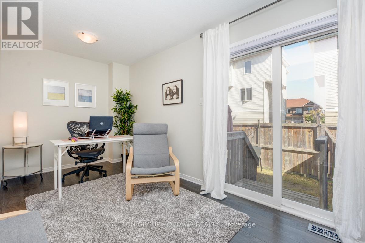Photo 38 of 408 Sadar Private, Ottawa ON