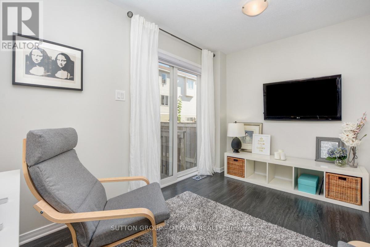 Photo 16 of 408 Sadar Private, Ottawa ON