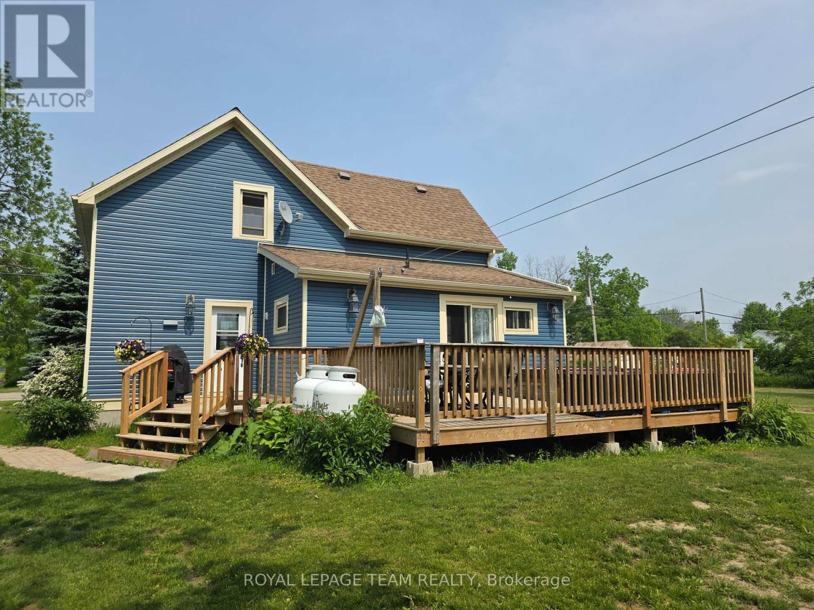Photo 22 of 52 Main Street, Merrickvillewolford ON