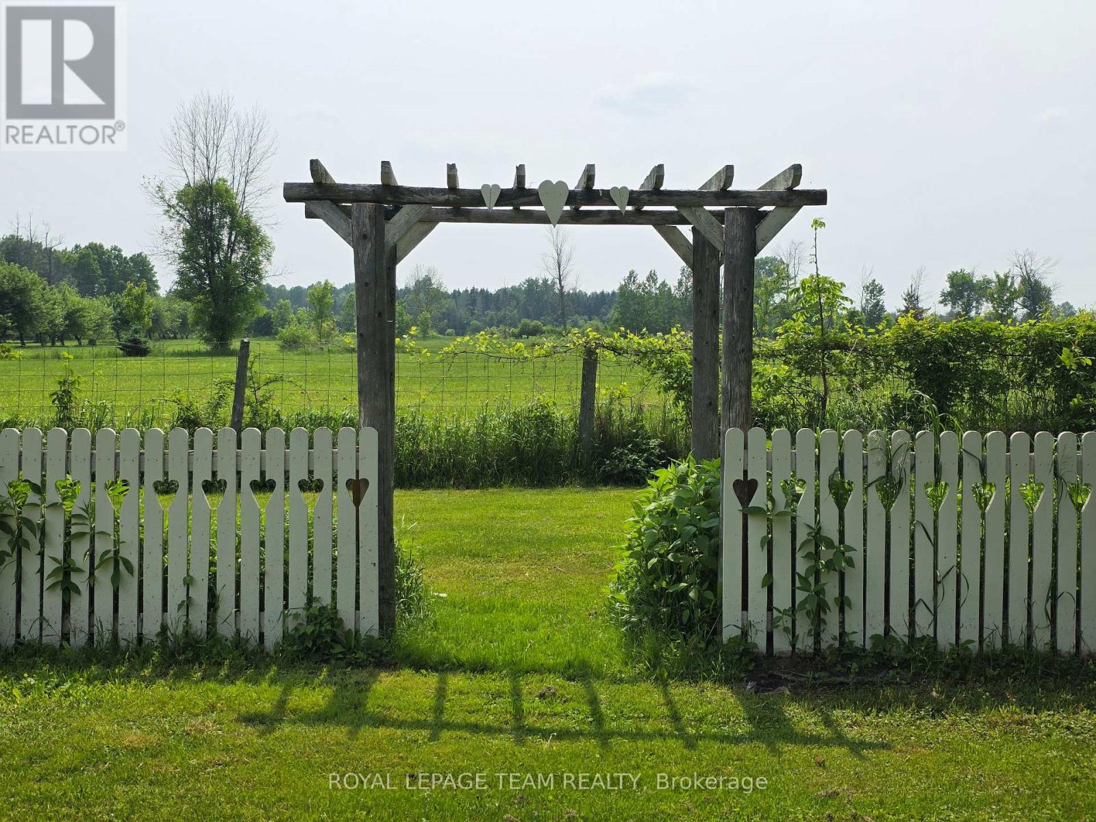 Photo 15 of 52 Main Street, Merrickvillewolford ON