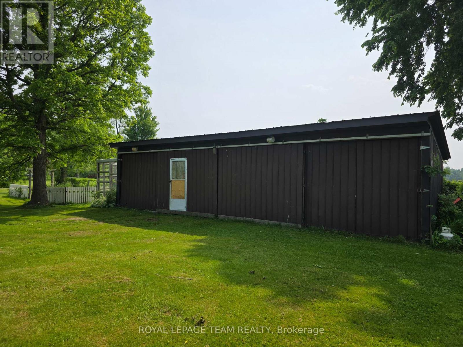 Photo 31 of 52 Main Street, Merrickvillewolford ON