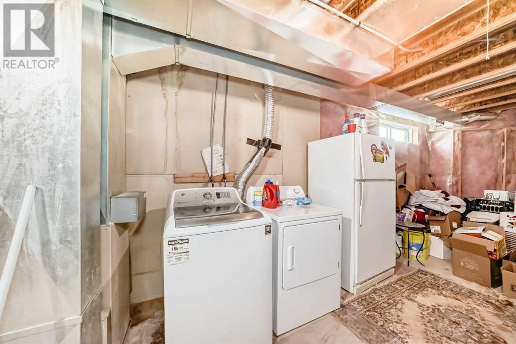 Single Family House 4 Level for Sale in  Hidden Way NW Hidden Valley Calgary 