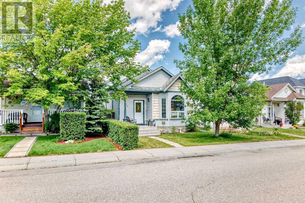 Single Family House 4 Level for Sale in  Hidden Way NW Hidden Valley Calgary 