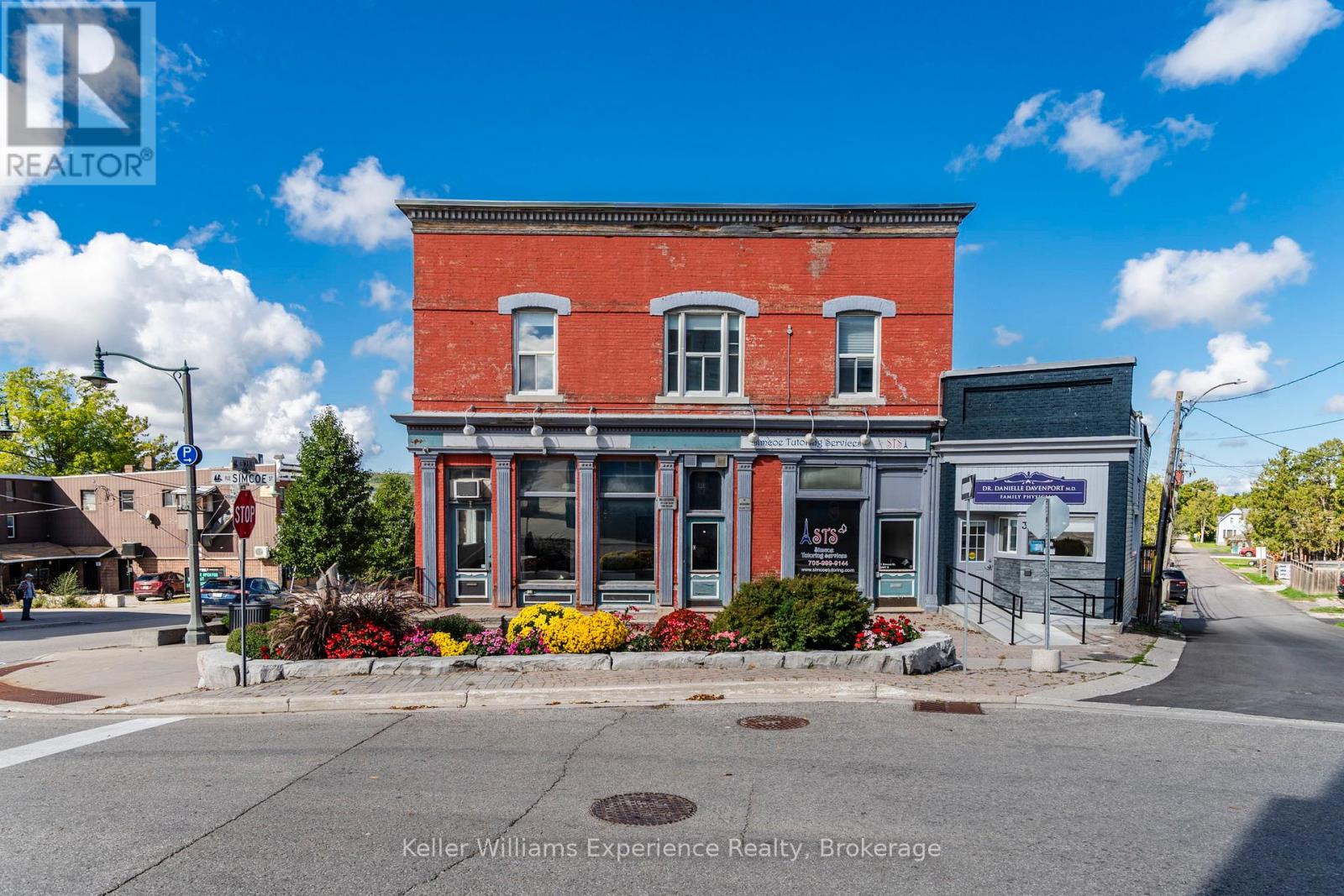 Photo 31 of 1 Simcoe Street, Penetanguishene ON