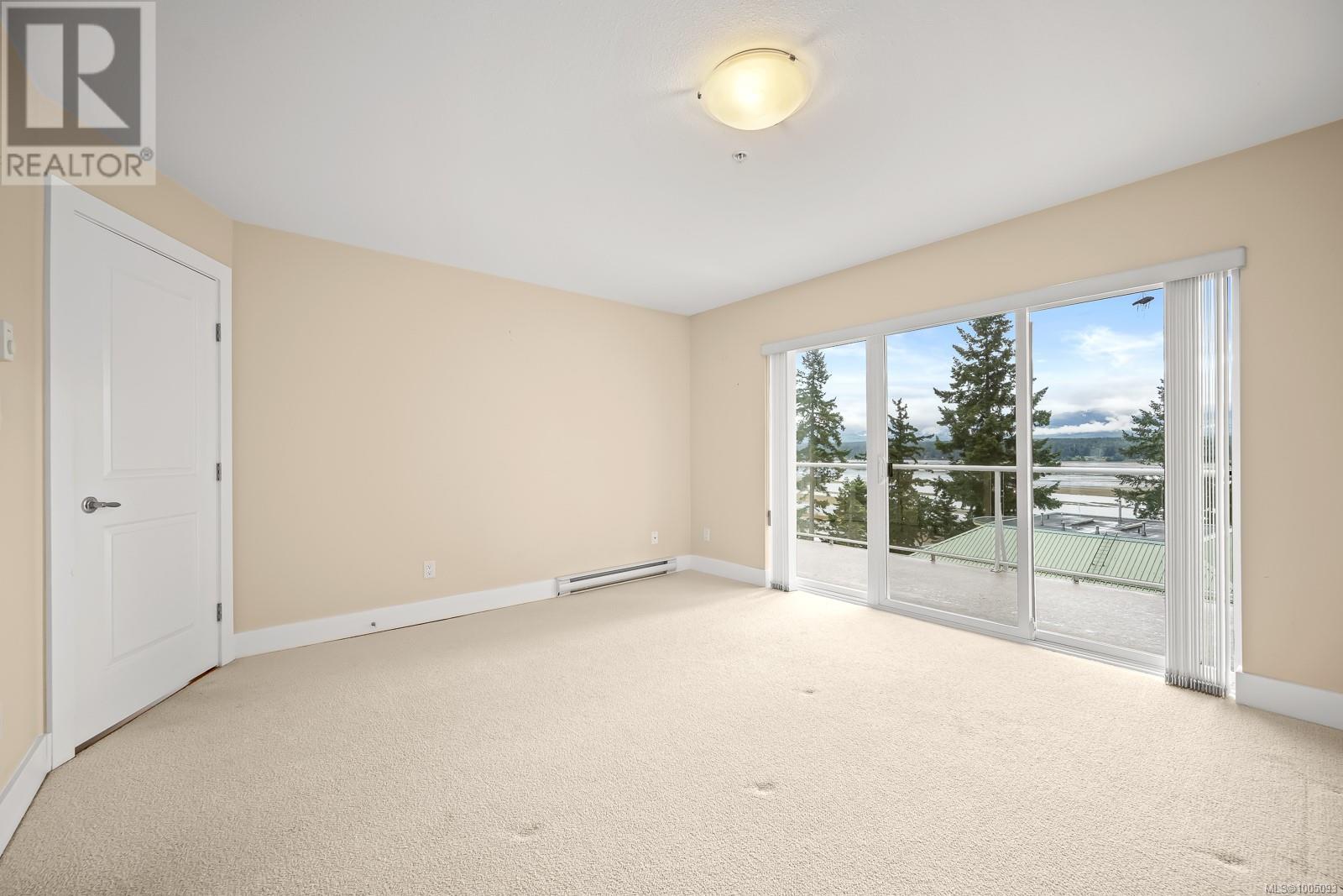 412 2275 Comox Ave, Comox