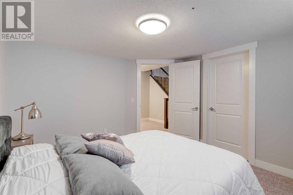 Single Family House for Sale in   Street SW Glenbrook Calgary 