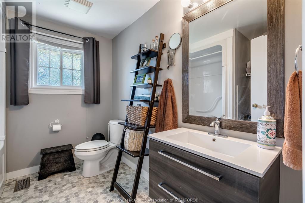Photo 17 of 3054 Coram, Windsor ON