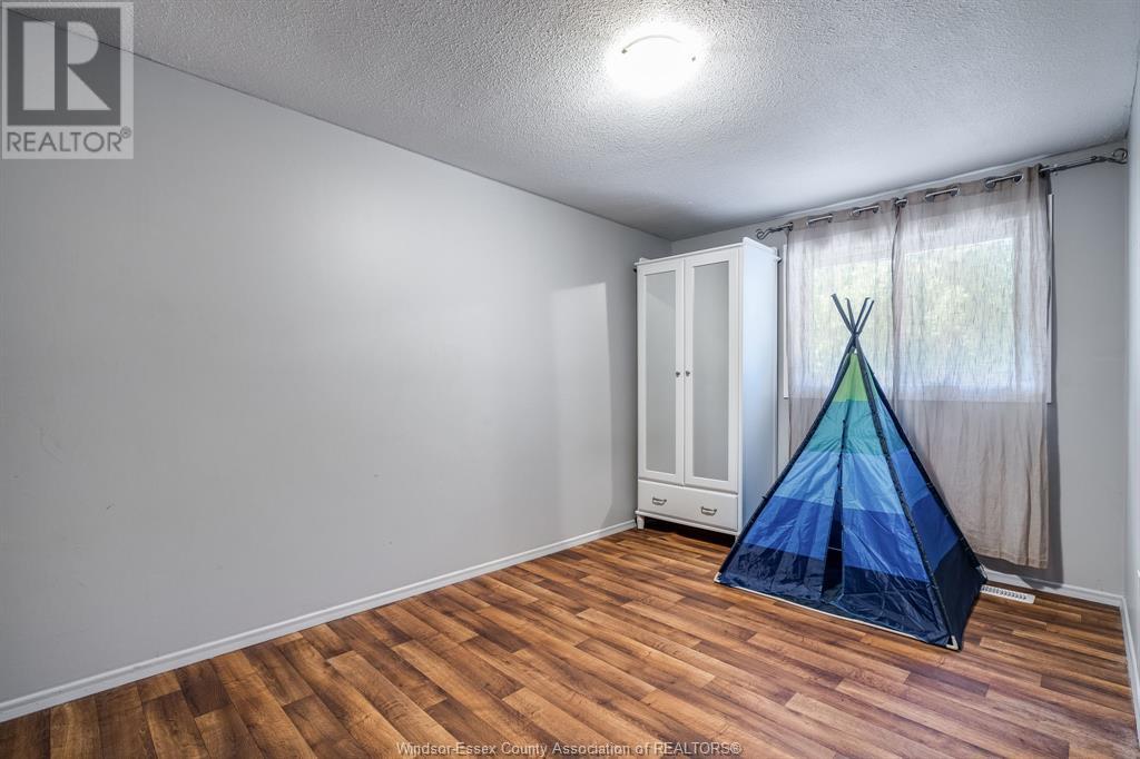 Photo 31 of 3054 Coram, Windsor ON