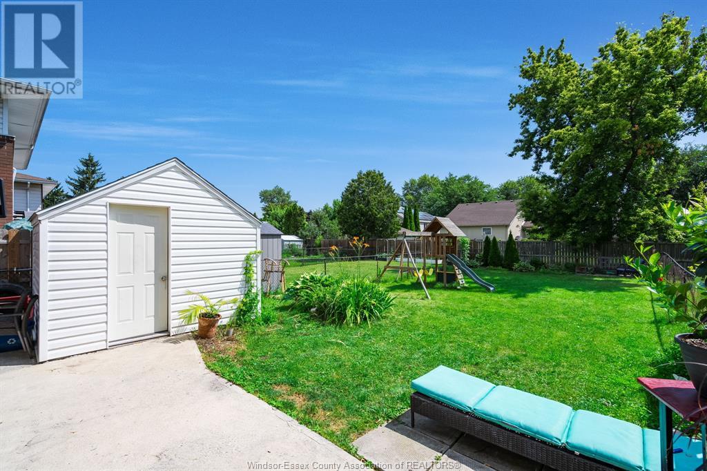 Photo 13 of 3054 Coram, Windsor ON