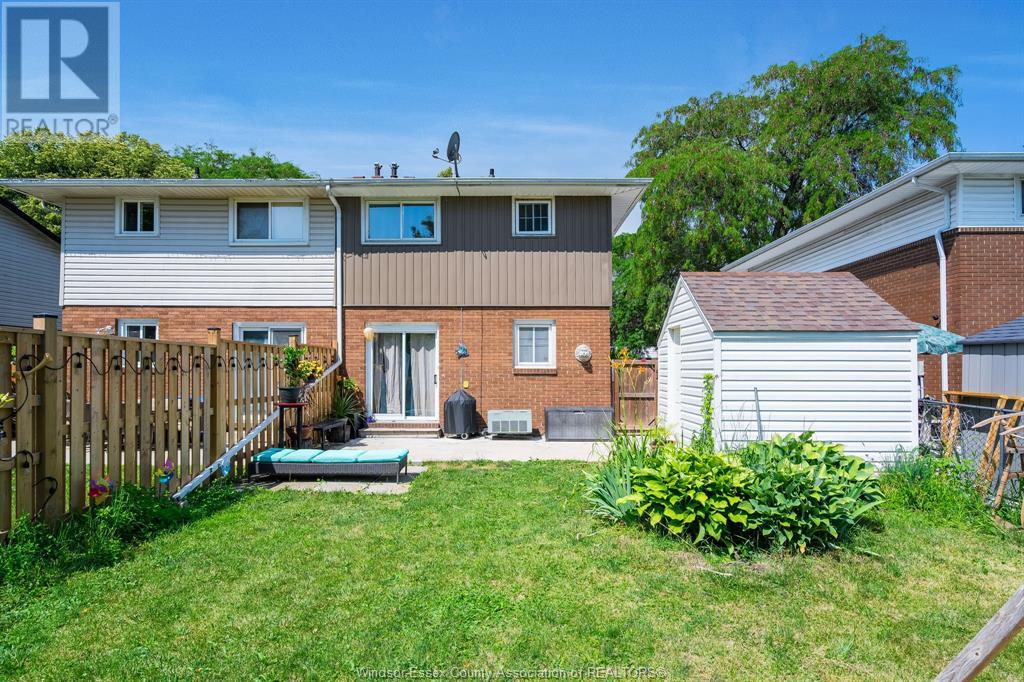 Photo 11 of 3054 Coram, Windsor ON