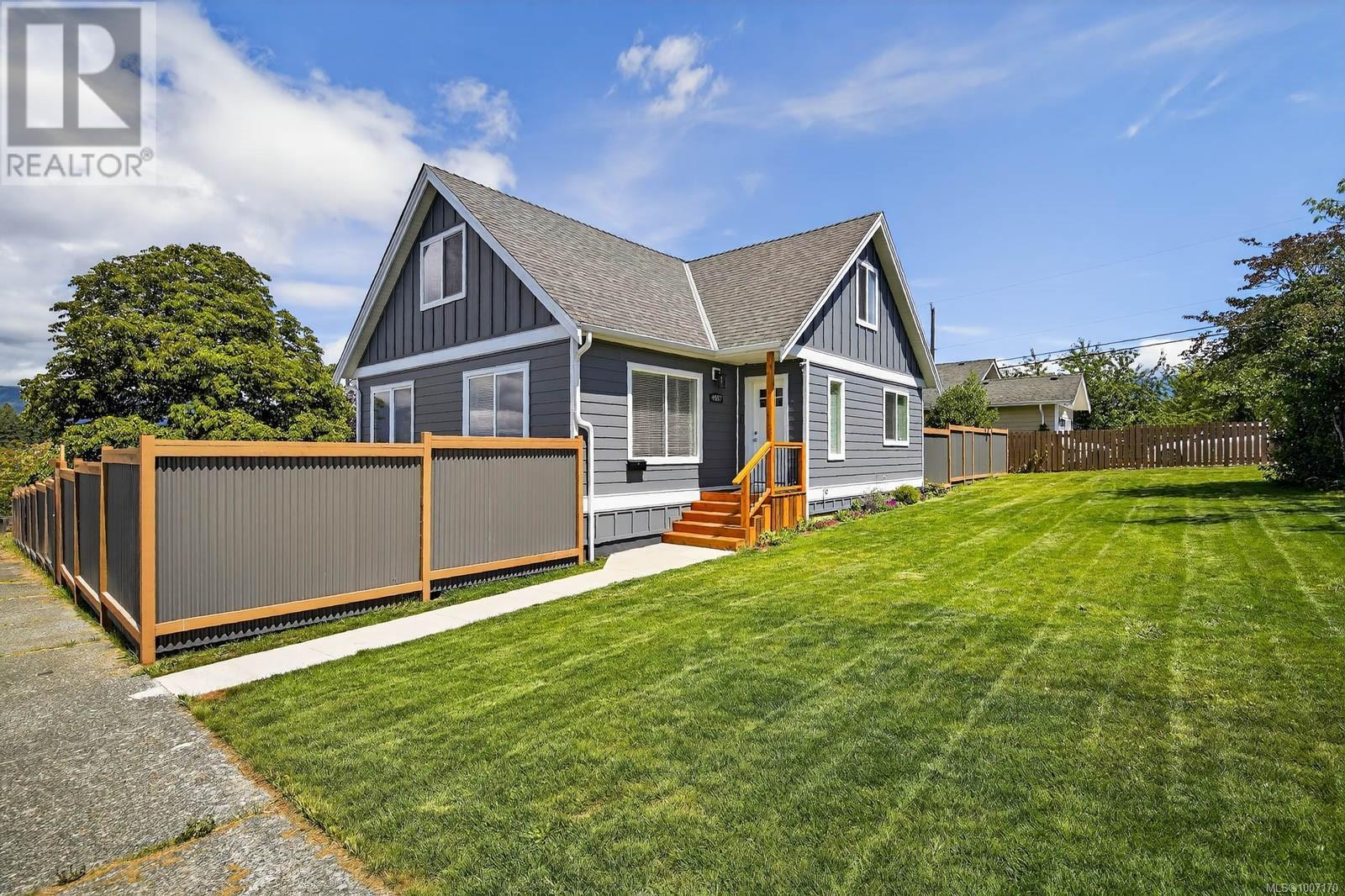 Photo 66 of 4557 Morton St, Port Alberni BC