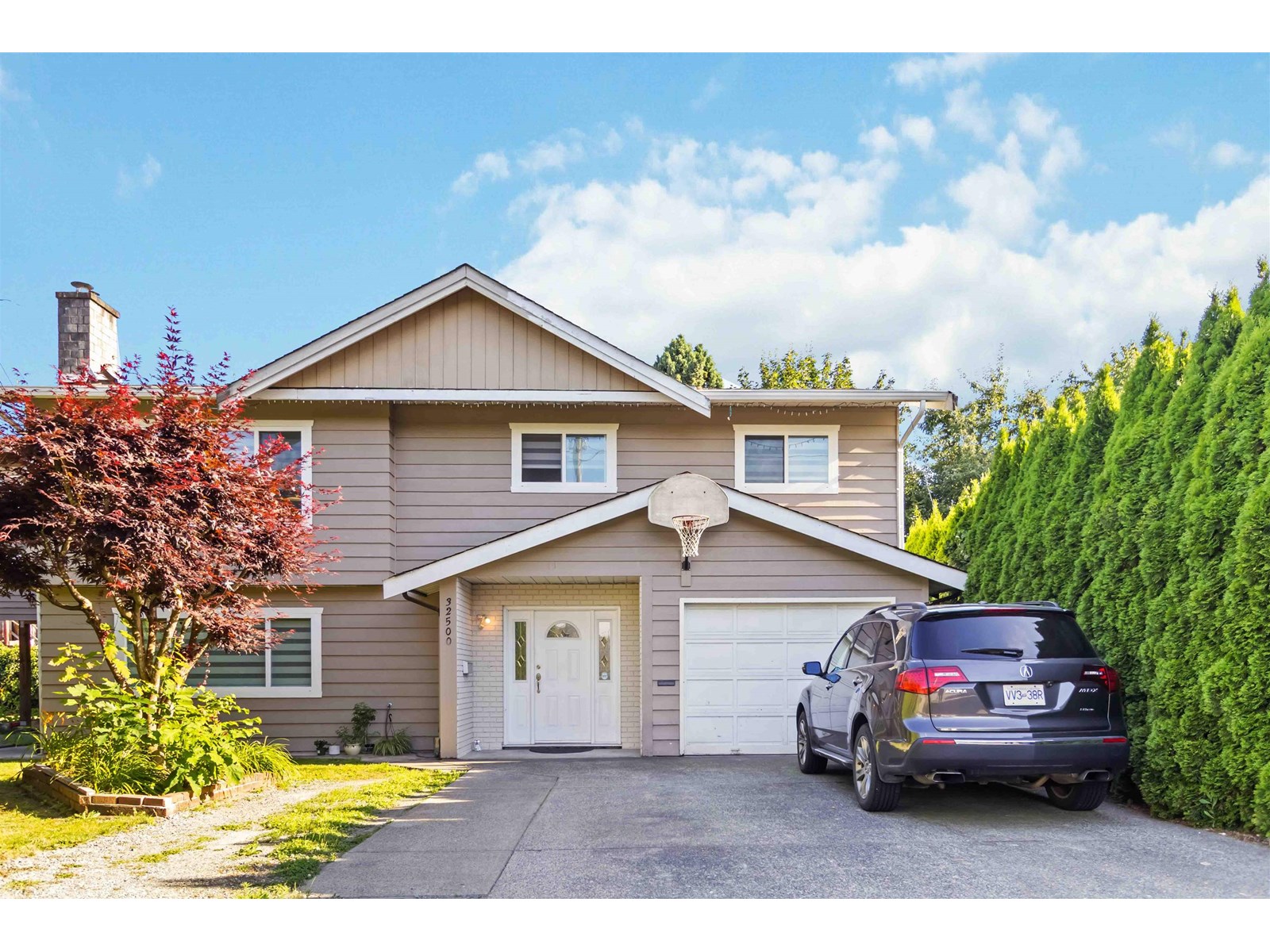 Photo 1 of 32500 Emerald Avenue, Abbotsford BC