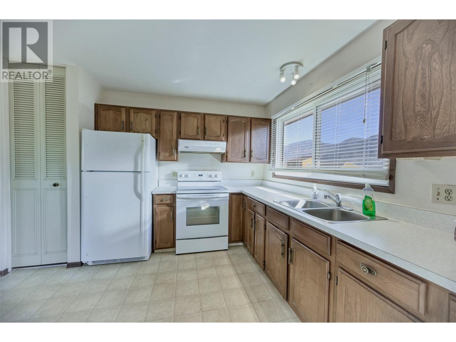 5011 89th Street, Osoyoos